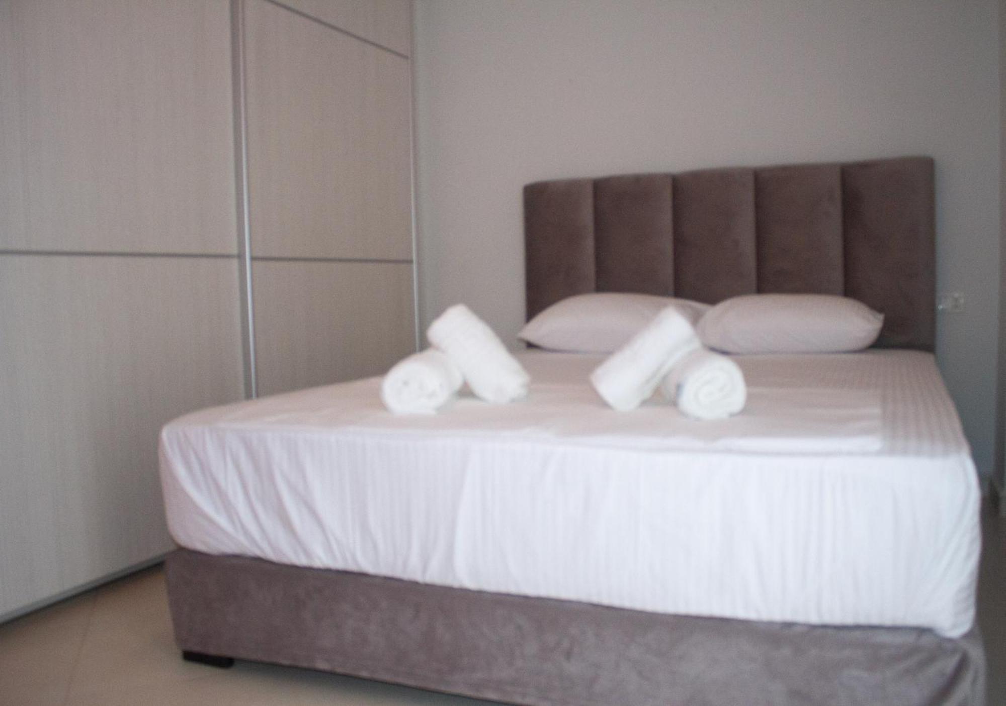 Leon Sea View Apartment Sarandë Exteriér fotografie